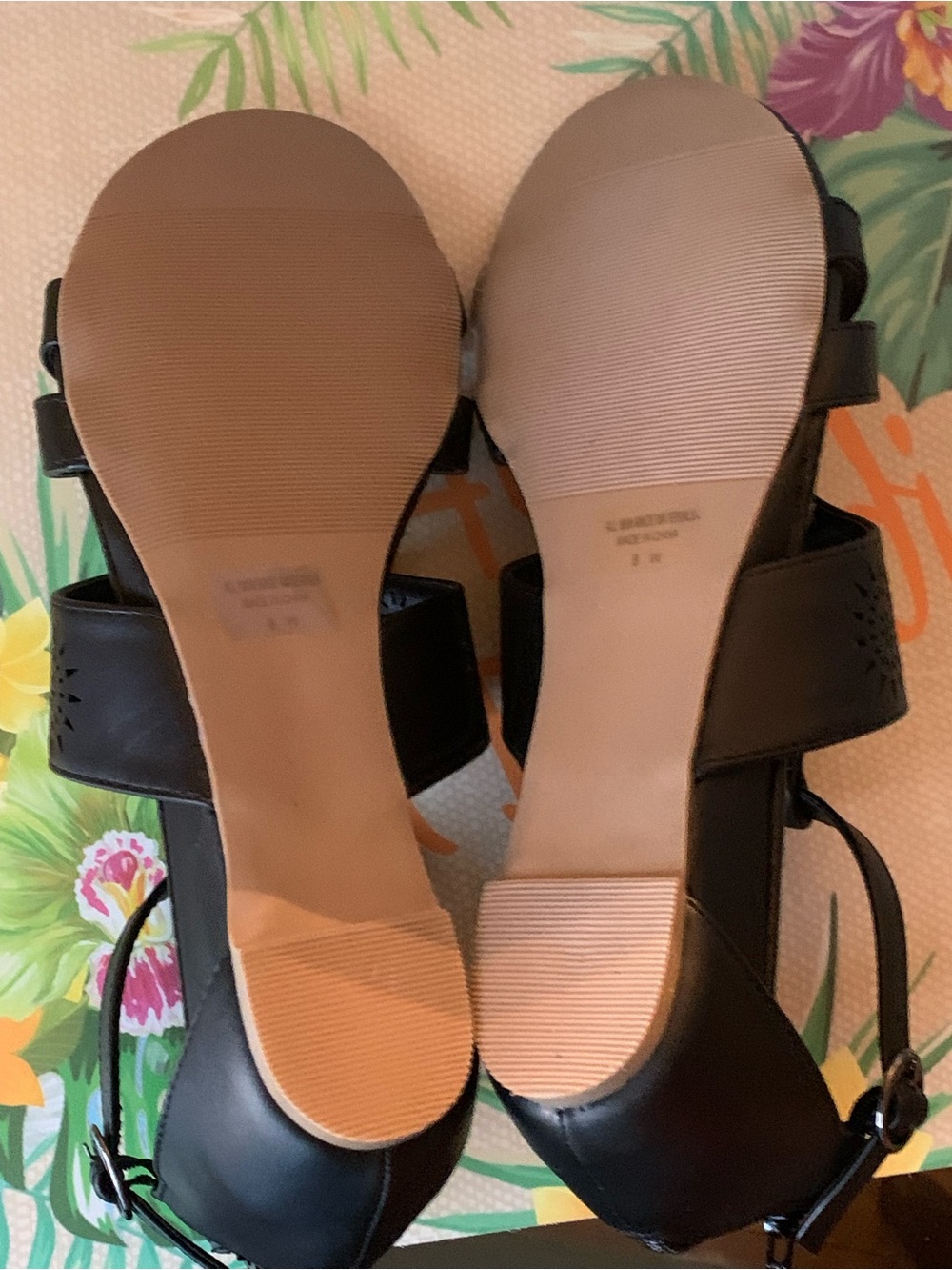 VTG Sunburst Gladiator Black Ankle Sandals 8 Wide - Picture 13 of 13